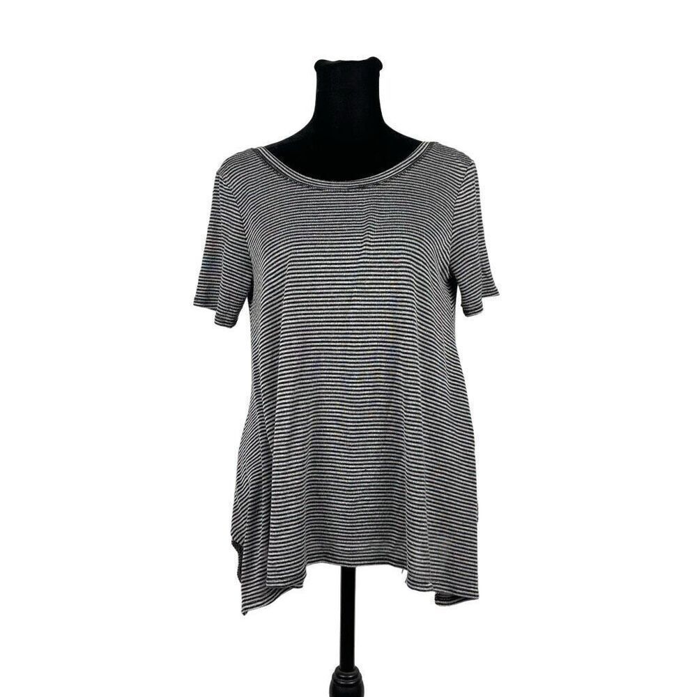 Billabong Stripped Oversized Open Back T-Shirt - Women’s L‎